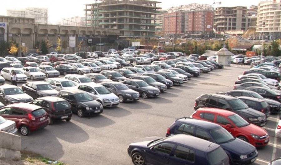 Ja sa do të jenë çmimet e parkingut në kryeqytet nga muaji tetor