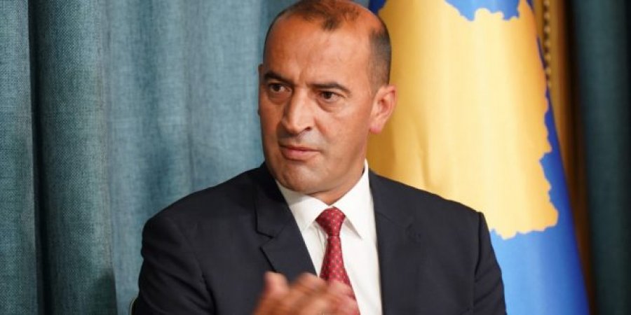 Daut Haradinaj i përgëzon kabinetin qeveritar që janë të pranishëm në Kuvend