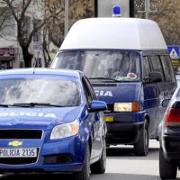 E dhimbshme: Vajza 9 vjeçare me nevoja të veçanta, gjendet pranë nënës që kishte ndërruar disa ditë më parë