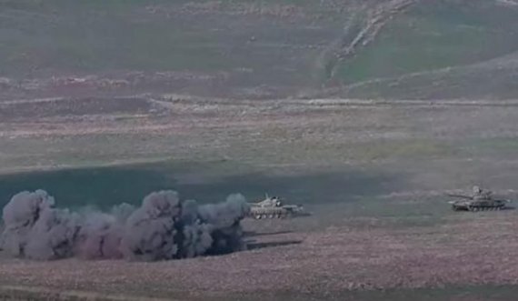 Armenia fut në fuqi ligjin e luftës, Turqia thotë se do ta përkrahë Azerbajxhanin në çdo formë