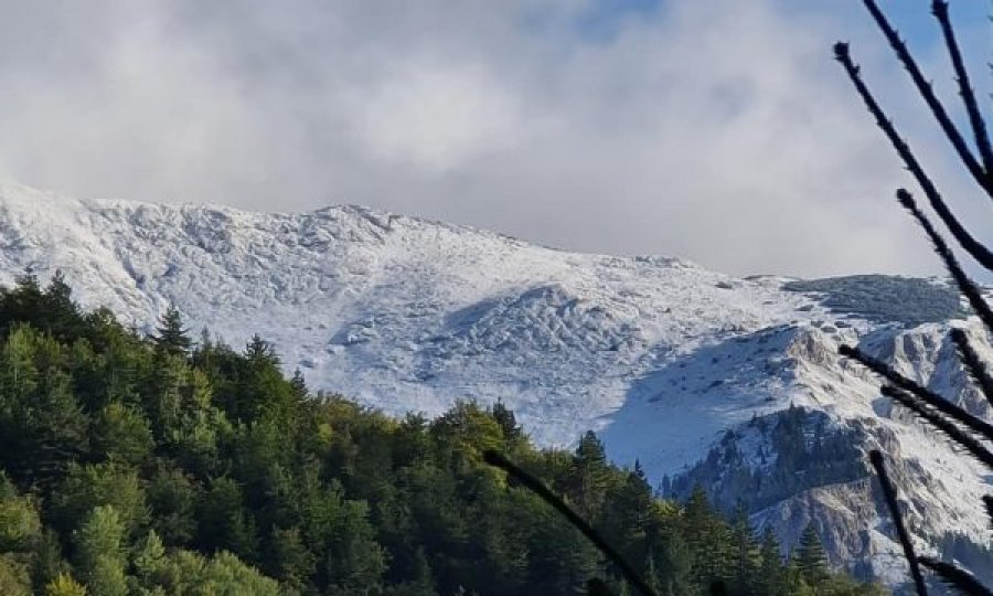 Bora mbërrin në Kosovë, zbardhen kodrat e Rugovës