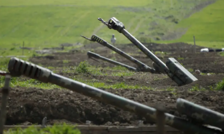 Armenia dhe Azerbajxhani përleshen përsëri në kufi