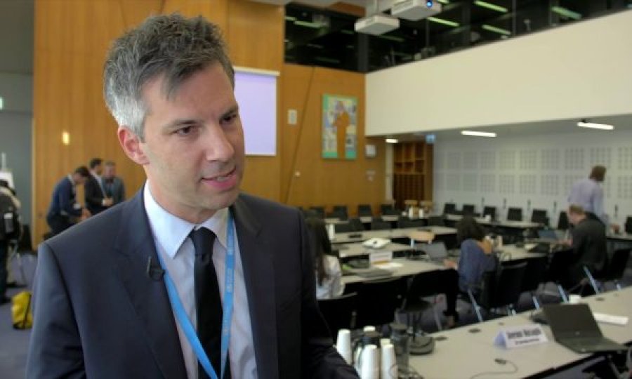 Epidemiologu zviceran: Në fillim të vitit 2021, COVID-19 do të jetë si një grip i zakonshëm
