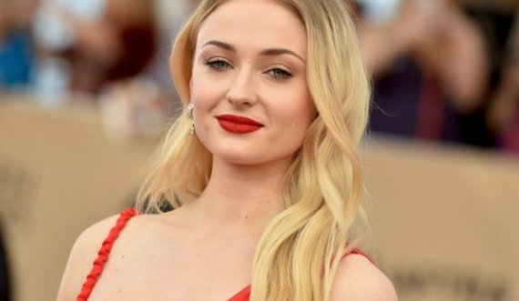 Sophie Turner ndan si rrallëherë një kujtim nga muajt e shtatzënisë