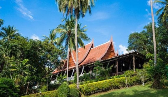 Kritikoi resortin tajlandez, amerikani rrezikon dy vite burg