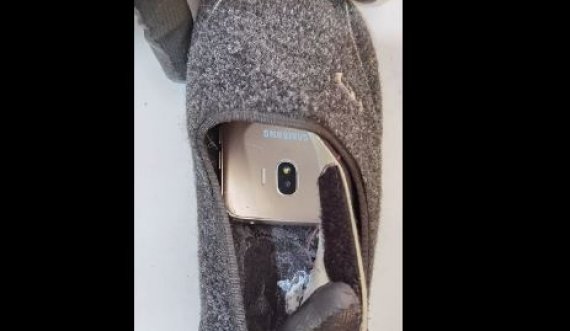 Tentuan t’i dërgonin një të burgosuri telefon duke e fshehur në papuçe, kapen nga oficerët korrektues
