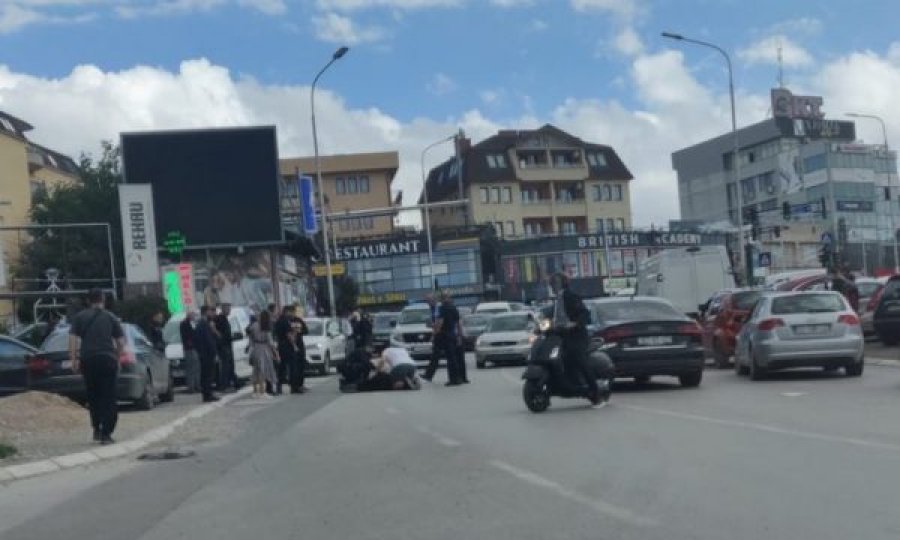 Vetura godet një këmbësor në Prishtinë, Policia jep detaje