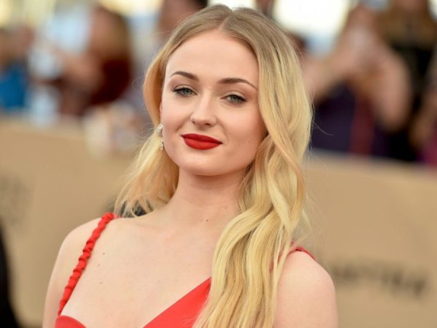 Sophie Turner ndan si rrallëherë një kujtim nga muajt e shtatzënisë