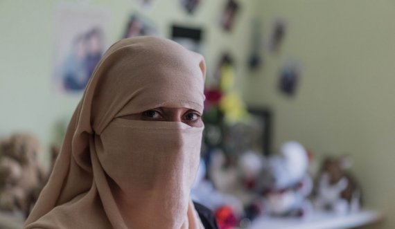 Rrëfimi i skllaves së s*ksit: Ajo që bën ISIS me vajzat është e paimagjinueshme