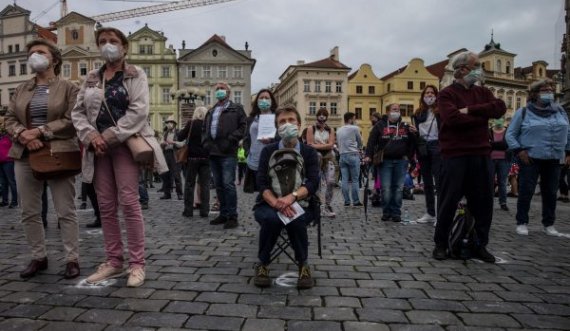 Çekia rikthen gjendjen e jashtëzakonshme nga 5 tetori