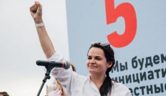 Bjellorusi: Tikhanovskaya krijon një qeveri hije