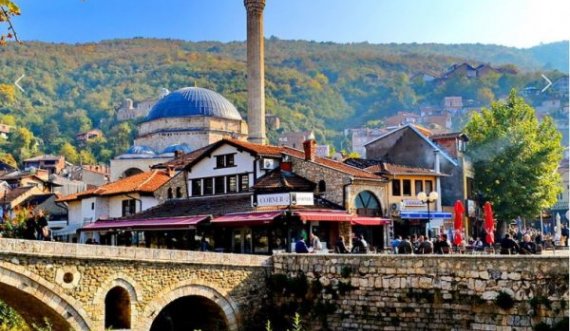 E mitura nga Prizreni kreu marrëdhënie sek*uale me të dashurin 19-vjeçar, familja e lajmëroi në polici
