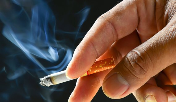 Ndalohet pirja e cigares edhe në ambientet e jashtme