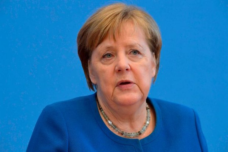 Merkeli paralajmëron për pandeminë: Po rrezikojmë gjithçka që kemi arritur