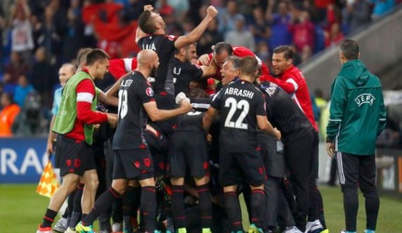 Qeveria u heq kuqezinjve të “Euro 2016” pasaportat diplomatike