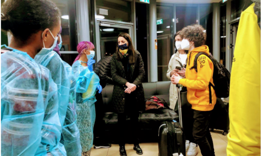  Tre fëmijë nga Kosova arrijnë në Izrael për shërimin e tyre 