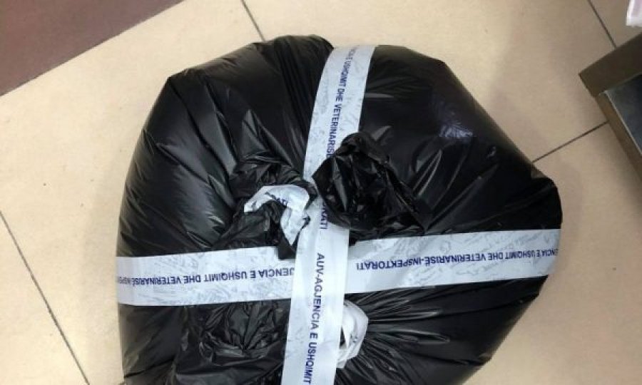  Konfiskohet mbi 1 mijë kilogram mish i prishur në Prishtinë 