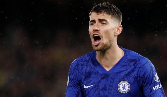 Jorginho do të qëndrojë “100%” në Chelsea