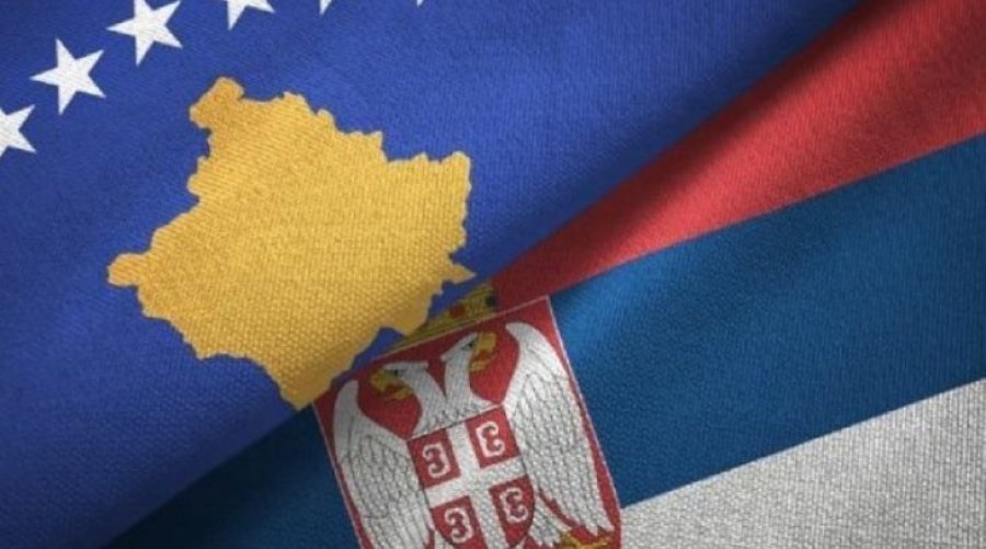 “Me pushkë ose referendum”, Serbia shfrytëzon fjalët për ta sulmuar Kosovën