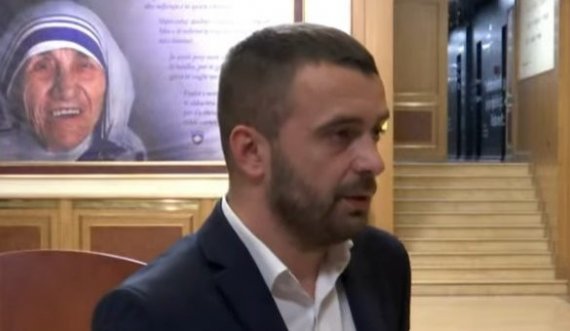  Deputeti i VV’së nga Kuvendi: E tërhoqëm ligjin, LDK s’po e voton presidentin 