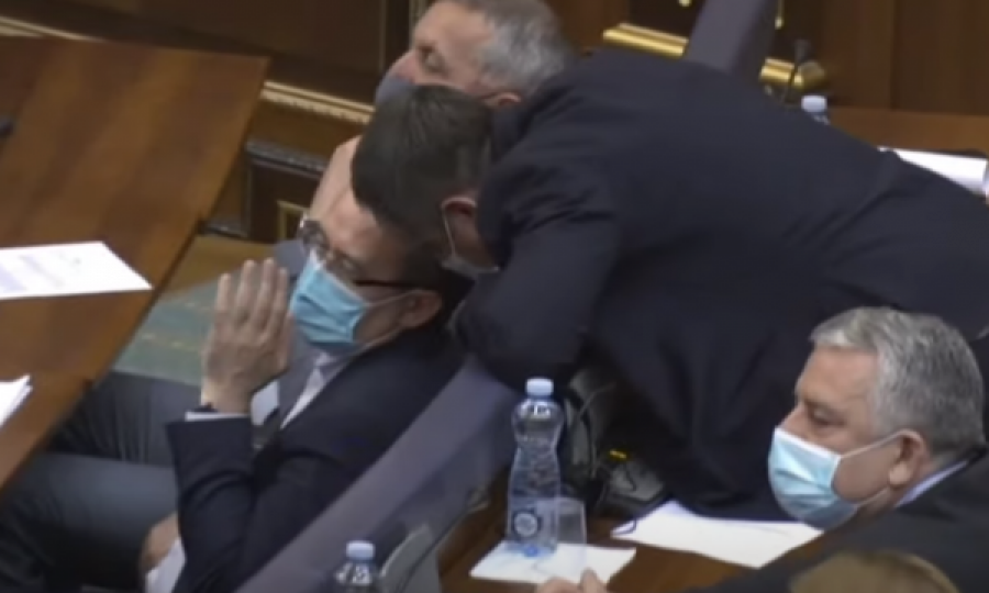 Këta janë deputetët e LDK’së që nuk po marrin pjesë në votimin e presidentit