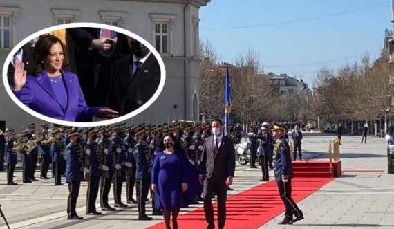 Ngjyra vjollcë dhe pelerina pas, a e dini çfarë domethënie ka veshja që presidentja e zgjodhi në ditën e inaugurimit?