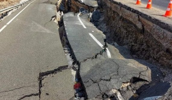  Shembet asfalti në magjistralen Prishtinë-Mitrovicë 