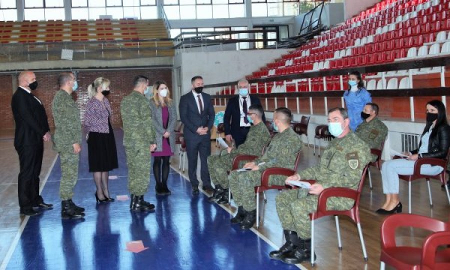  Fillon vaksinimi kundër COVID-19 i personelit të shërbimit mjekësor të FSK-së 