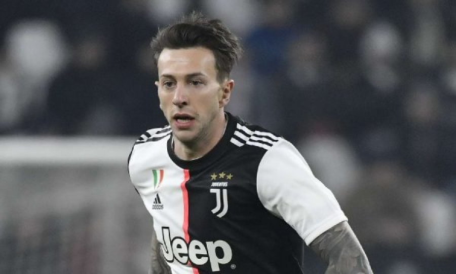 Bernardeschi infektohet me koronavirus