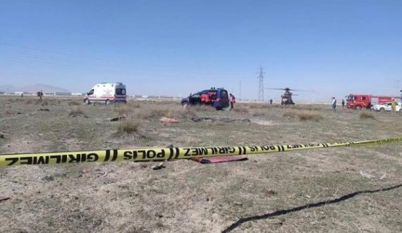 Rrëzohet një helikopter i ushtrisë turke, vdes piloti