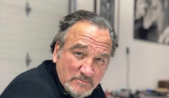 Jim Belushi ka një kërkesë të veçantë për fansat e tij shqiptarë