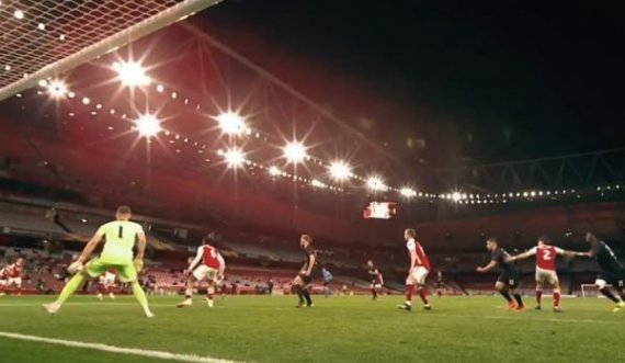 Arsenali gabon dhe pranon gol në minutën e 93-të, fitojnë Man United dhe Roma