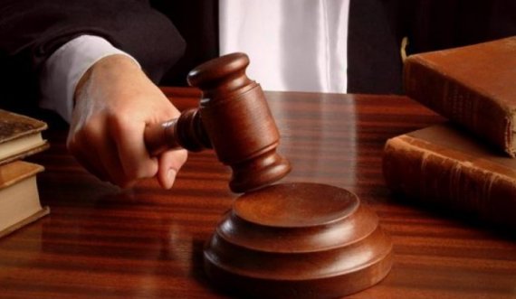 Vrasja e 15-vjeçarit dhe plagosja e babait të tij në Gradicë, Gjykata merr vendim për të dyshuarit 