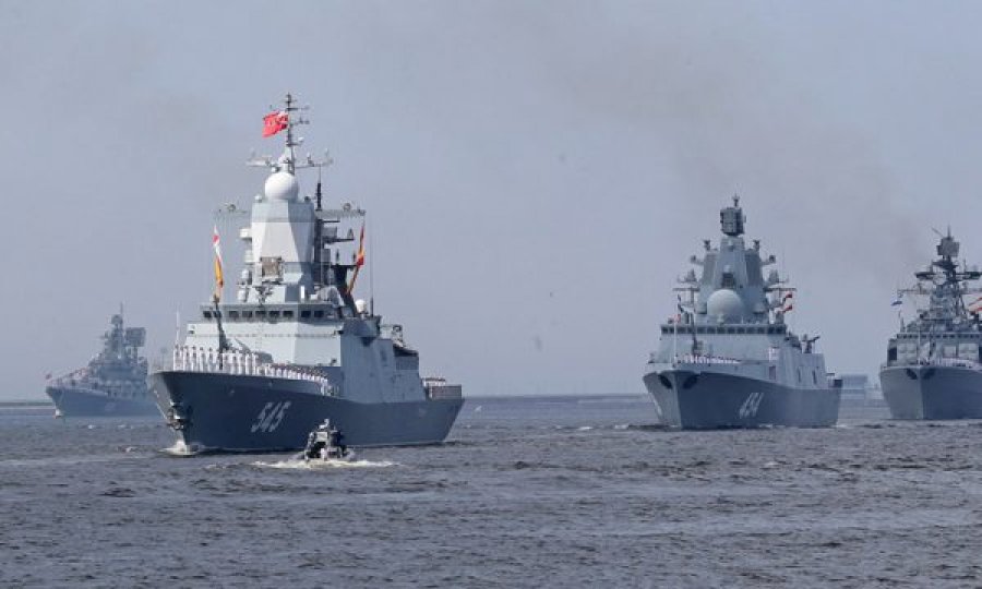 Rusia dërgon luftanije në Detin e Zi, e tregon qëllimin