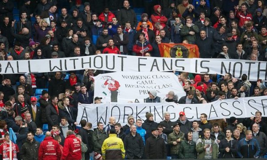 UEFA konfirmon praninë e tifozëve në Evropian