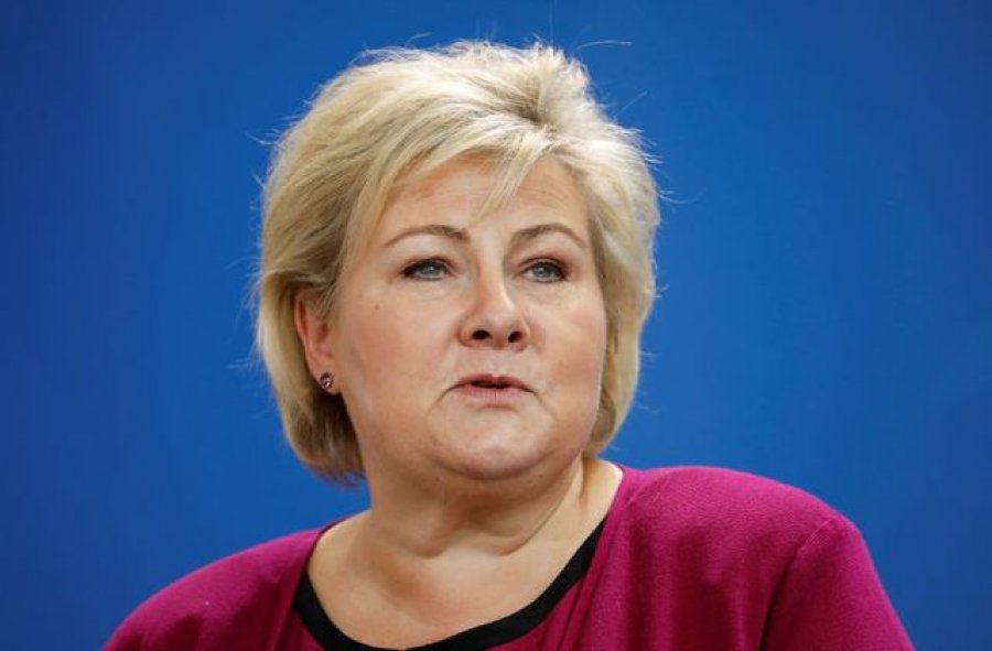  Gjobitet me 1 mijë e 700 euro kryeministrja e Norvegjisë, mblodhi 13 familjarë për ditëlindje 