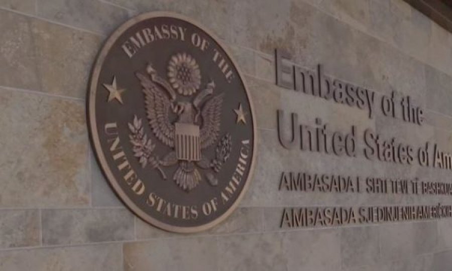  Ambasada amerikane uron Kosovën për Ditën e Kushtetutës 