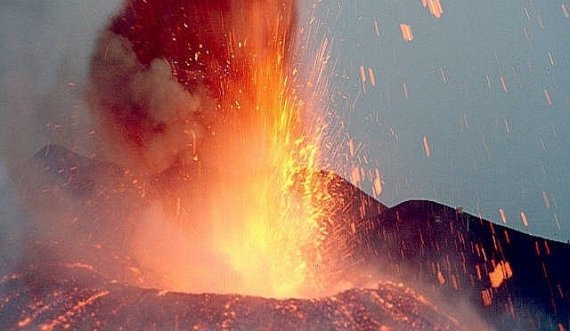 Shpërthen një vullkan në Karaibe