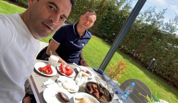  Speca, domate, djathë e suxhuk, Daut Haradinaj e Luan Haradinaj drekojnë bashkë 