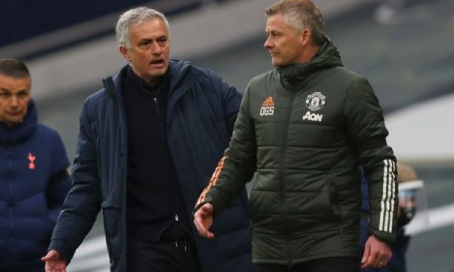 “Son ka fat që babai i tij është më i mirë se Solskjaer” Mourinho shpërthen ndaj trajnerit të Man United