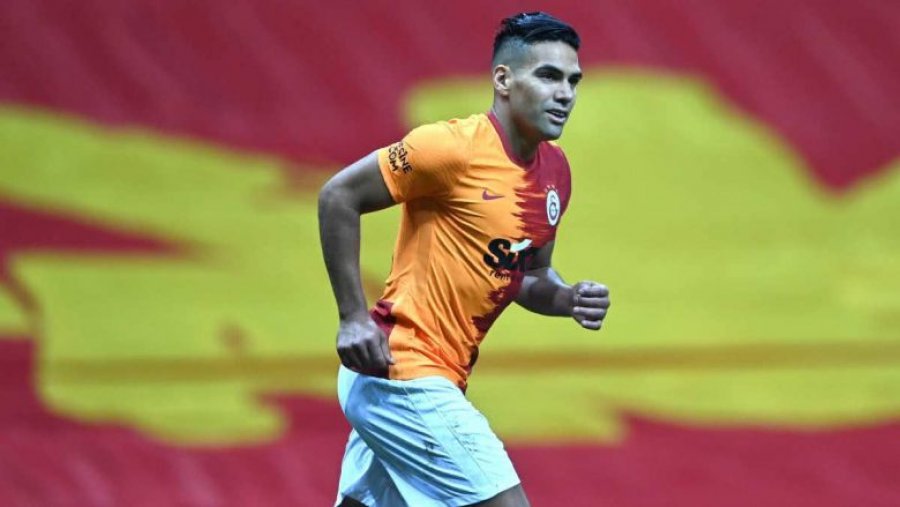Tifozët e Galatasarayt të trishtuar dhe në shok: Radamael Falcao ka pësuar një lëndim horror në fytyrë