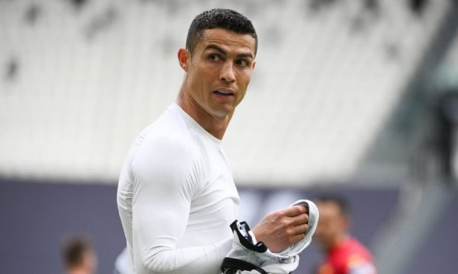 Ronaldo ia humb 4 miliardë euro Coca Colas