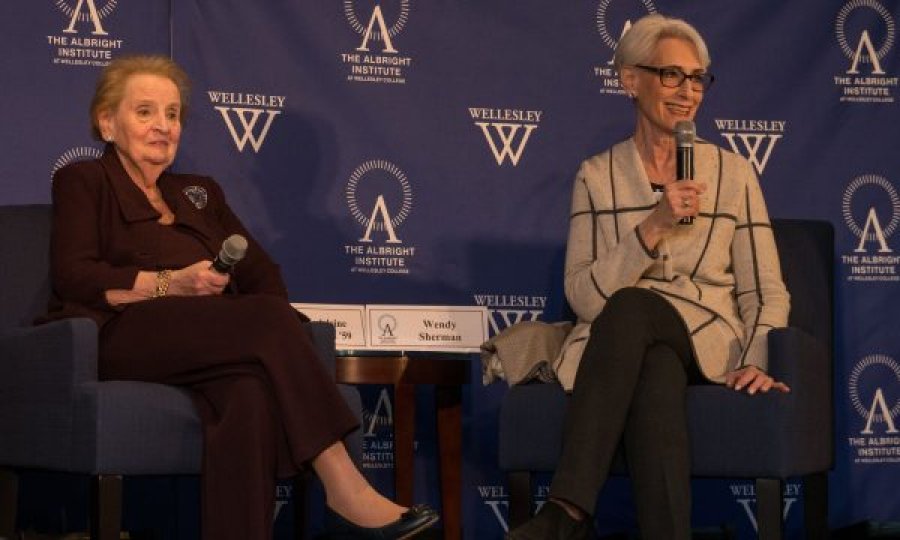 Bashkëpuntorja e afërt e Madeleine Albright, zgjidhet zëvendëse e Sekretarit amerikan të Shtetit