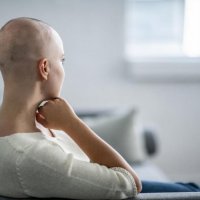 Ngjarje e vërtetë: Më ndihmoi ta mposht kancerin, por priti ta heq shaminë (4)