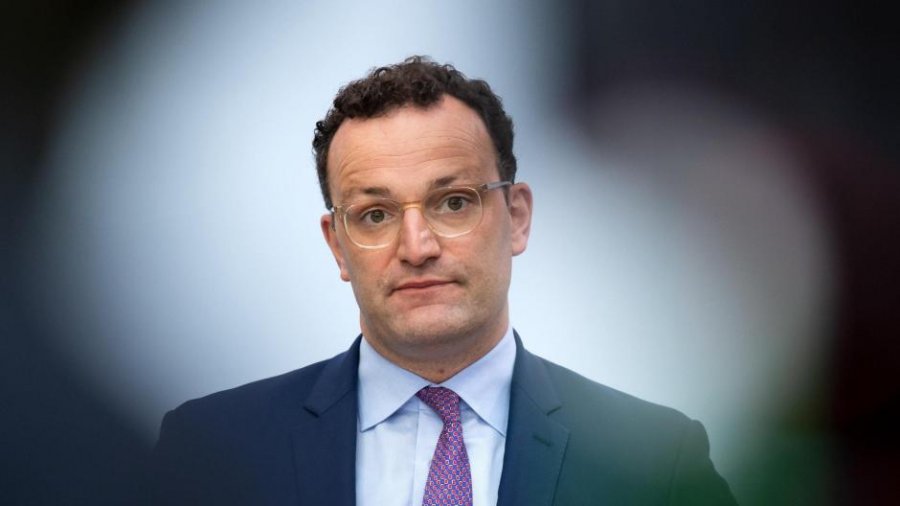 Jens Spahn bën thirrje për ashpërsim të shpejtë të masave pas shtimit të rasteve 