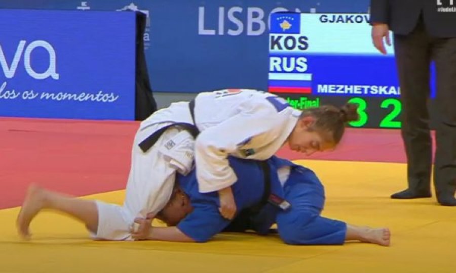 Nuk ndalet Nora Gjakova, fiton  me “ippon” dhe kualifikohet në gjysmëfinale