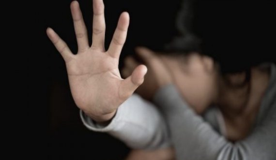 Keqtrajtohet seksualisht një femër në Gjilan, arrestohen dy persona