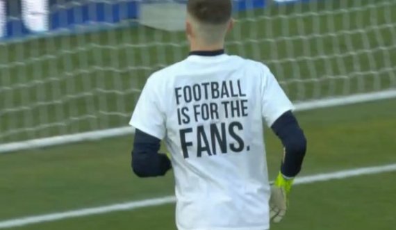 Leeds me fanella kundër Superligës para ndeshjes me Liverpoolin