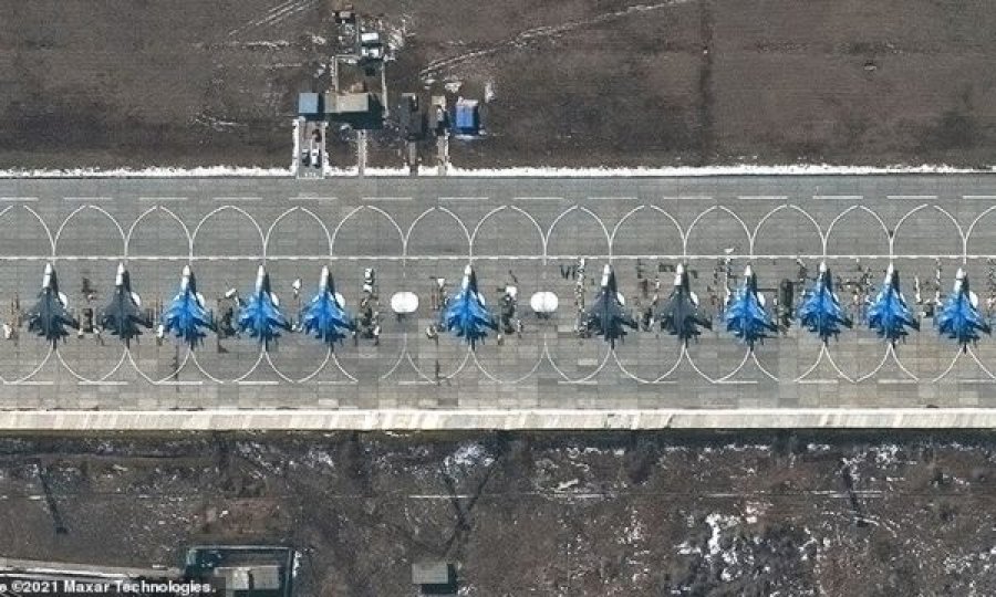  Rusia radhit 15 aeroplanë supersonikë jo shumë larg Ukrainës 