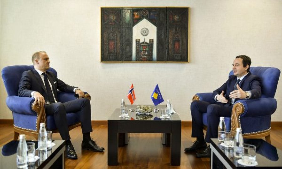 Kryeministri Kurti dhe ambasadori i Norvegjisë nënshkruajnë memorandum mirëkuptimi